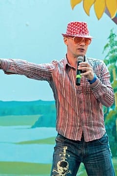 Ведущий праздников Сергей