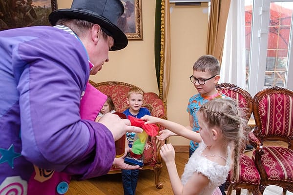 Фокусник с животными на день рождения девочки 5 лет — фото 22