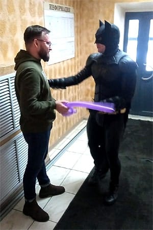 Экспресс поздравление в костюме Бэмена